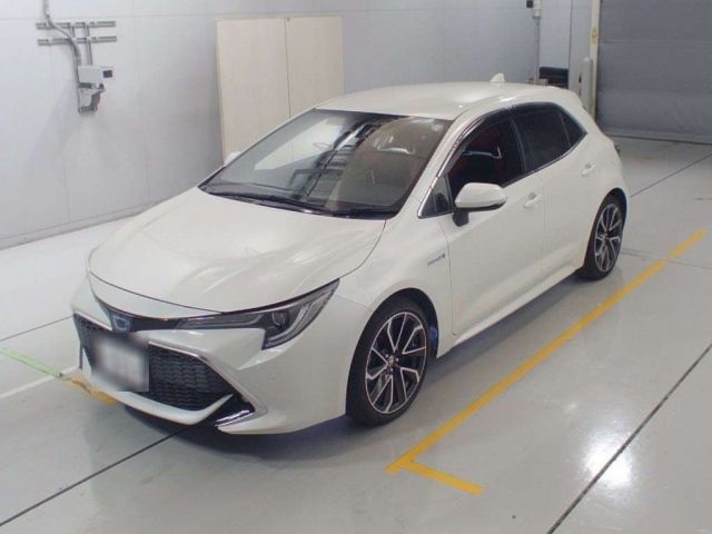 36457 Toyota Corolla sport ZWE211H 2019 г. (CAA Chubu)